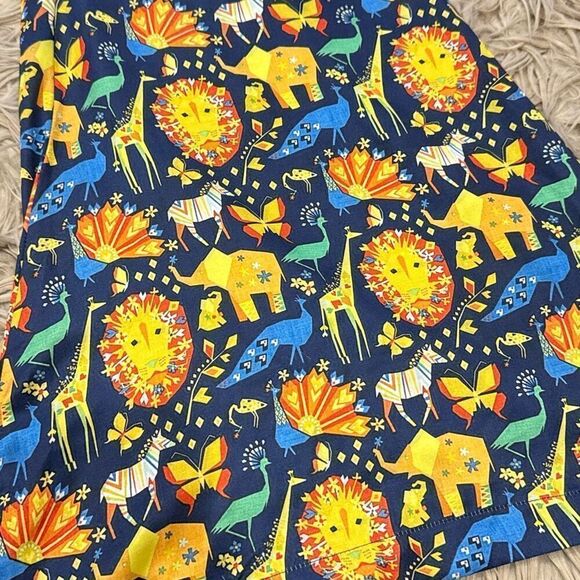 Vintage 60s or 70s silky animal print bellbottom pants - Picture 2 of 6